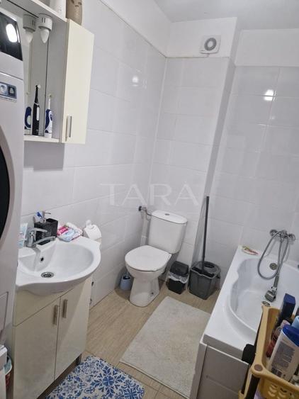 Apartament cu 2 camere semidecomandat în Florești