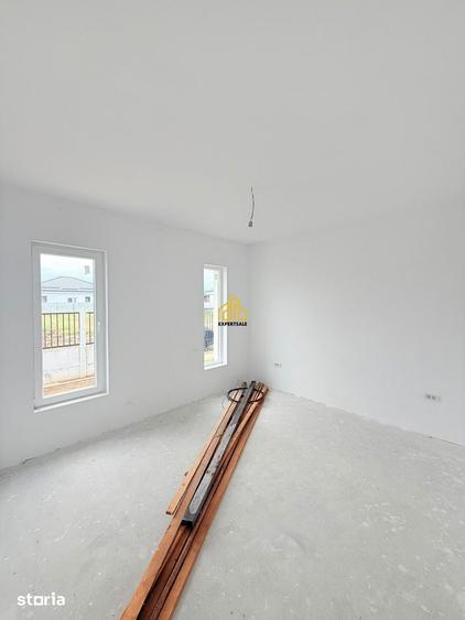 Casă cu 3 camere cu Teren 250 Mp în Central