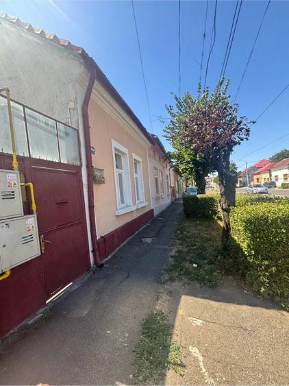 Casă cu Teren 543 Mp în Șagului