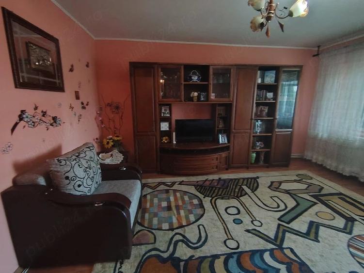 Apartament cu 2 camere semidecomandat în Mircea-Vodă