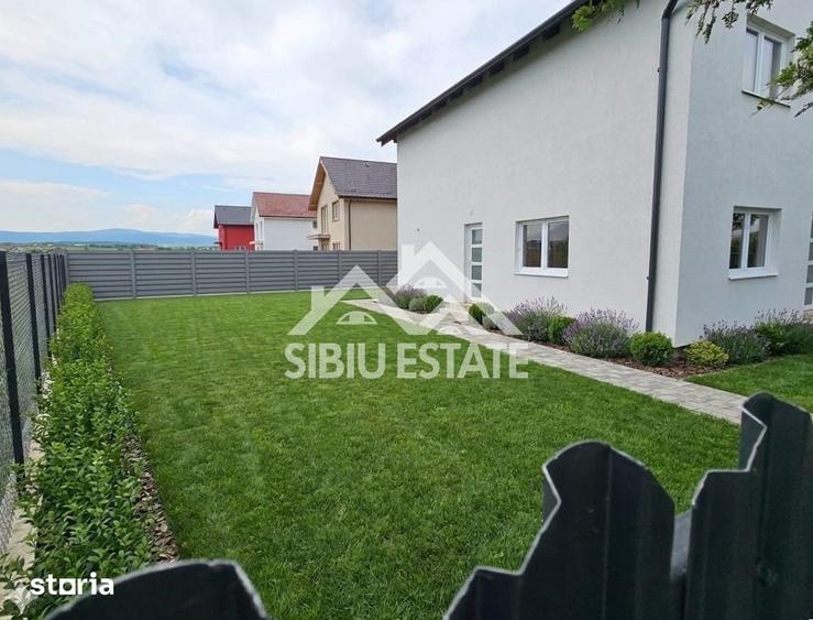 Casă cu 5 camere cu Teren 280 Mp în Central