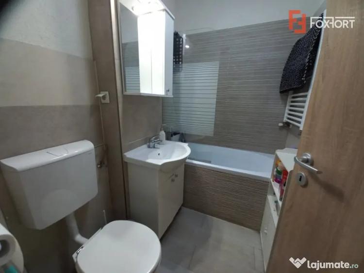 Apartament cu 3 camere semidecomandat în UMT