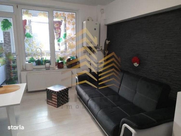 Apartament cu 3 camere decomandat în Independenței