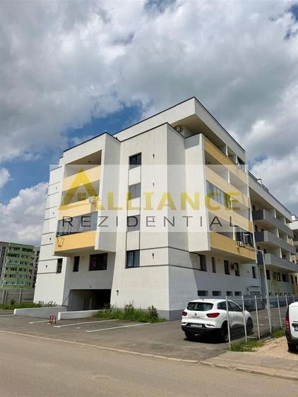 Apartament cu 2 camere decomandat, mobilat în Sud