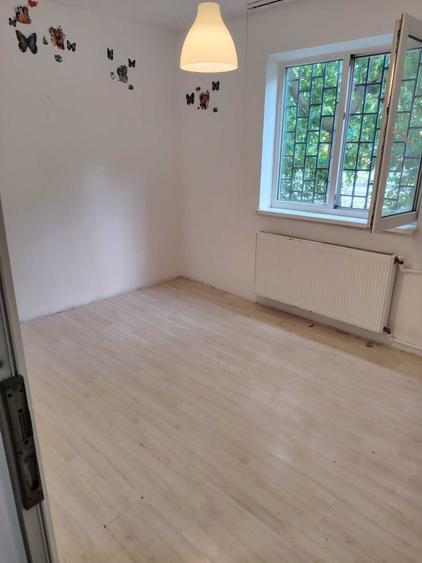 Apartament cu 2 camere decomandat în Ferentari