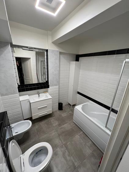 Apartament cu 2 camere decomandat în 9 Mai