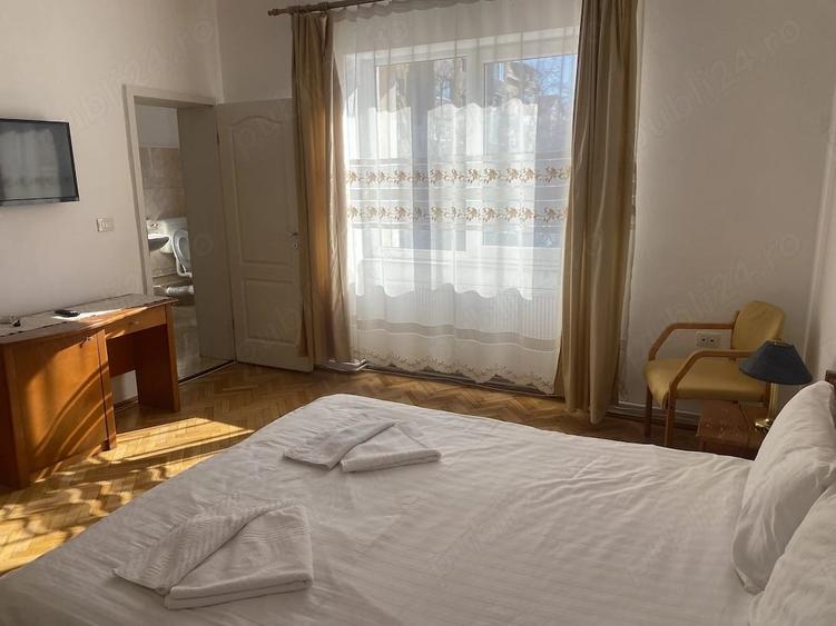 Garsonieră decomandată în Girocului