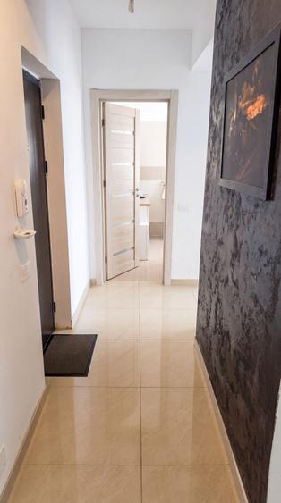 Apartament cu 2 camere decomandat în Est