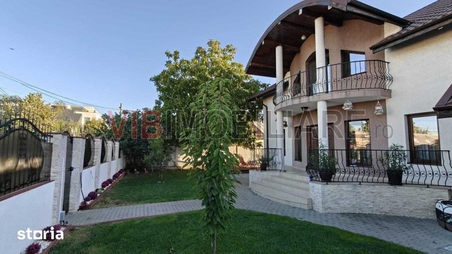 Casă cu 9 camere cu Teren 610 Mp în Ion Creangă