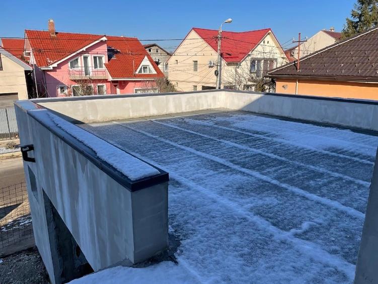 Casă individuală cu 5 camere cu Canalizare în Cantemir