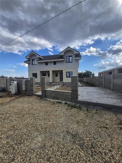 Duplex superb - zona foarte buna - in spate la LIDL ( COMISI - 2