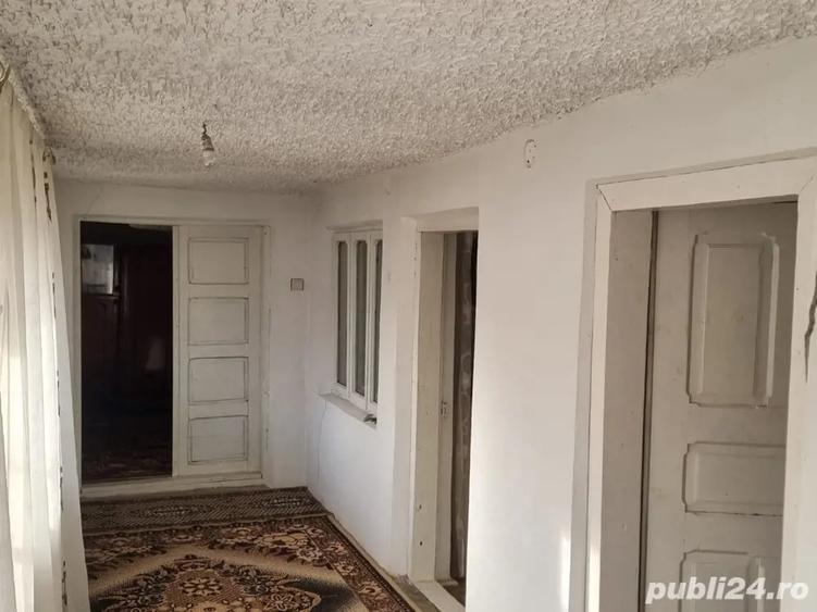 Casă cu 4 camere cu Teren 6000 Mp în Dumbrăveni