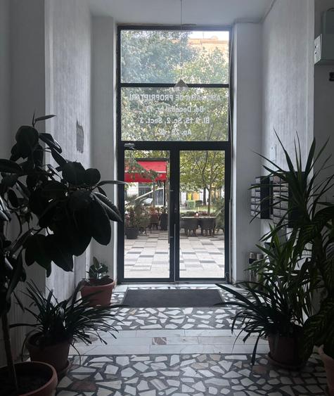 Apartament cu 4 camere în Decebal