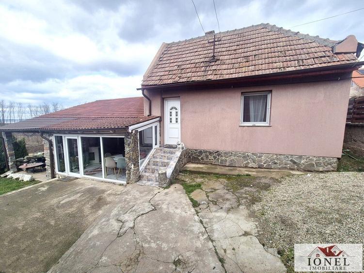 Casă individuală cu 2 camere cu Canalizare în Ciugud