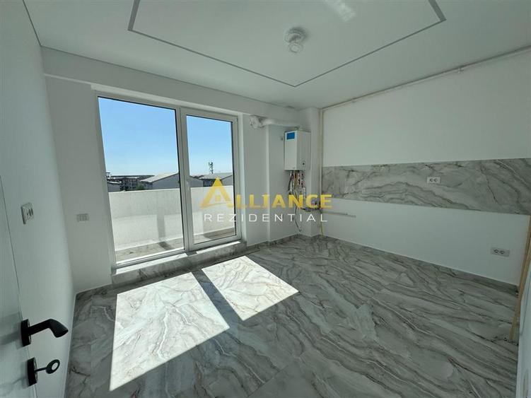 Penthouse cu 3 camere decomandat în Apărătorii Patriei
