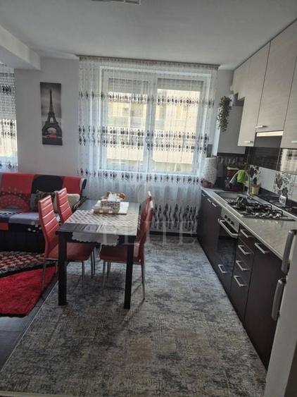 Apartament cu 2 camere semidecomandat, mobilat în Iris