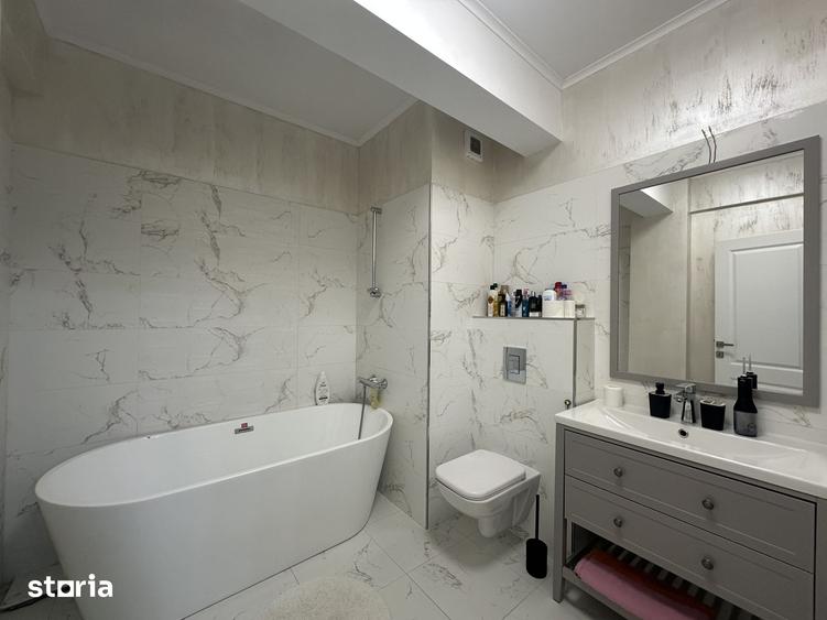 Apartament cu 3 camere în 9 Mai