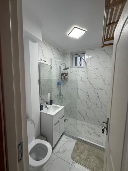 Apartament cu 2 camere semidecomandat în Cantacuzino