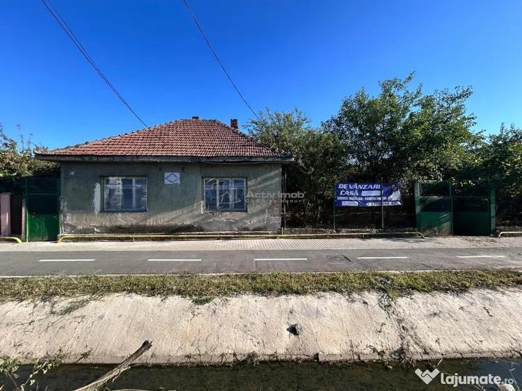 Casă cu 4 camere cu Teren 555 Mp în Central