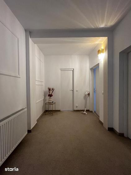 Casă cu 4 camere cu Teren 220 Mp în Năvodari