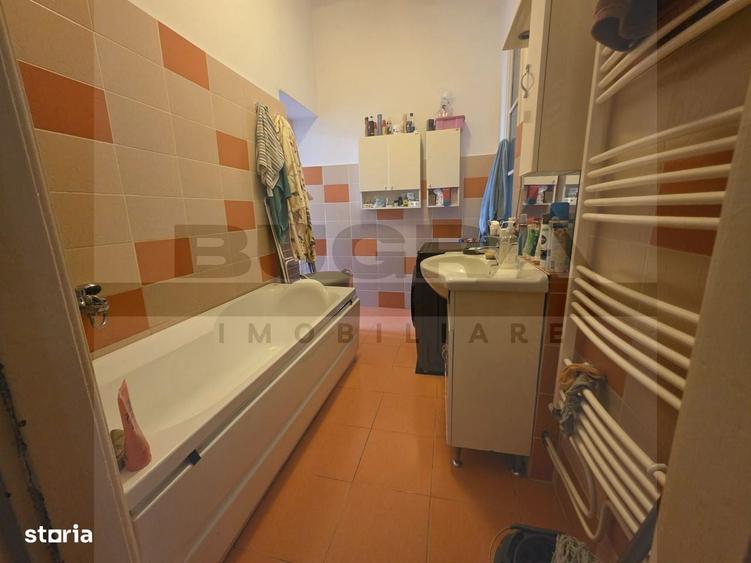 Apartament cu 3 camere decomandat în Central