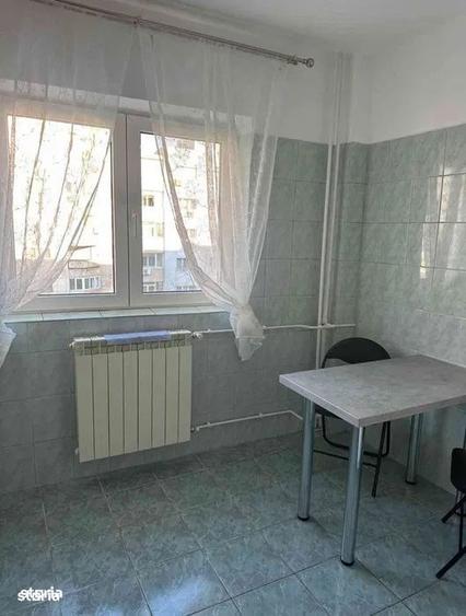 Apartament cu 2 camere semidecomandat în Ștefan cel Mare