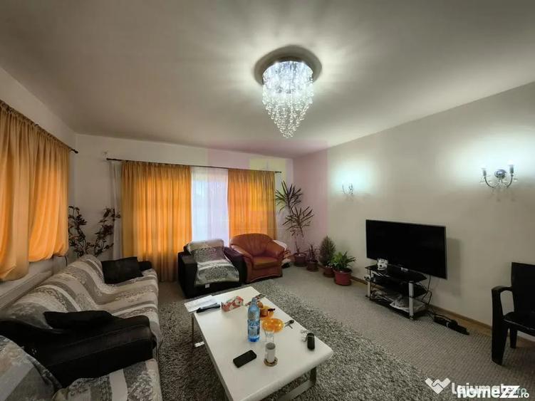 Casă cu 5 camere cu Teren 373 Mp în Afumați
