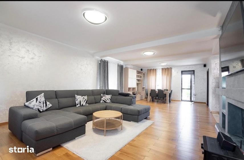 Casă cu 5 camere cu Teren 588 Mp în Sântandrei
