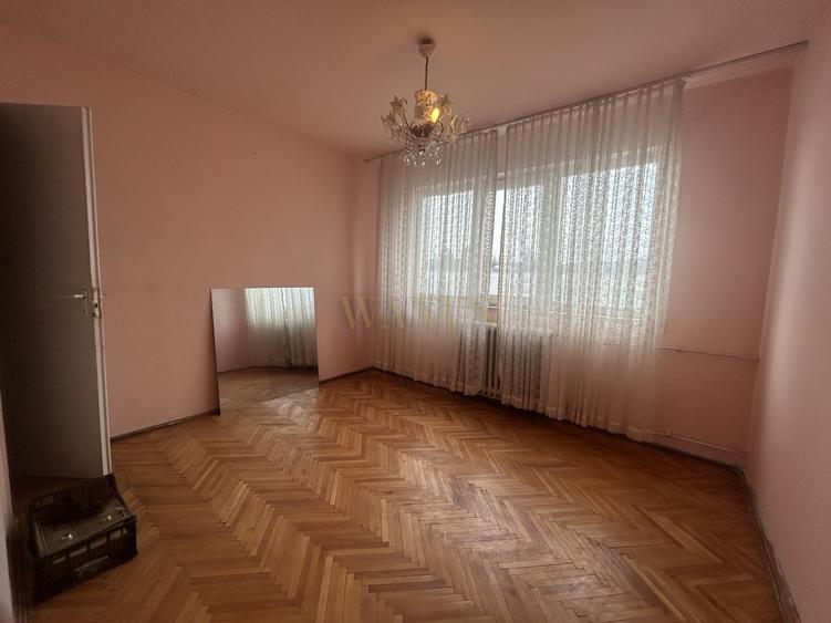 Apartament cu 4 camere decomandat în Mănăștur