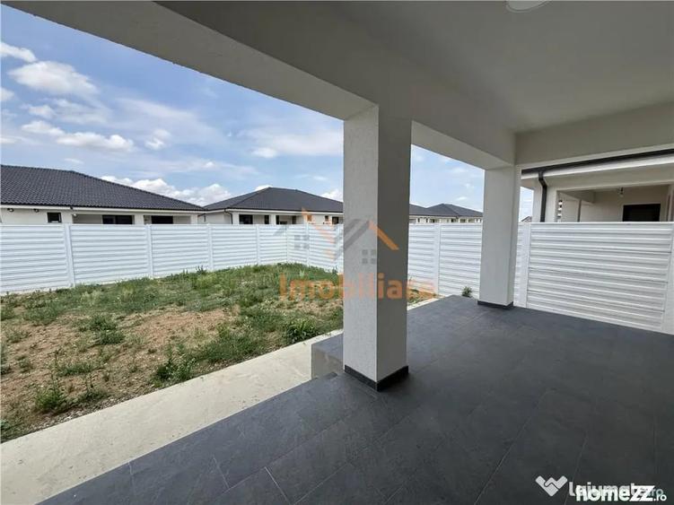 Casă cu 4 camere cu Teren 289 Mp în Cheriu