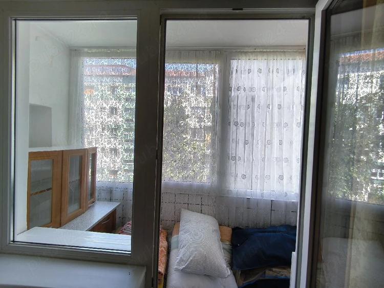 Apartament cu 2 camere semidecomandat în Soarelui