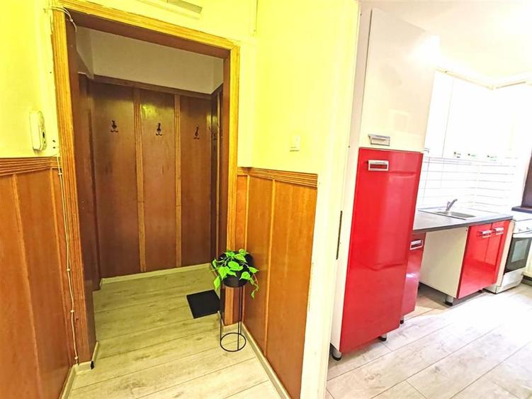 Apartament cu 2 camere semidecomandat, mobilat în Scriitorilor