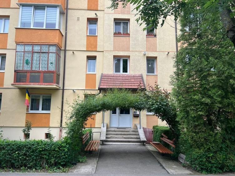 Apartament cu 3 camere în Hipodrom 4