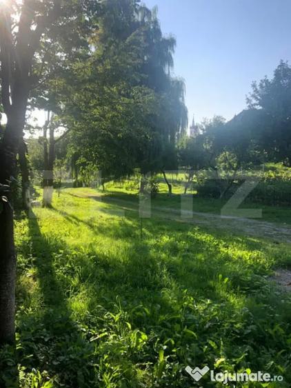 Casă cu 5 camere cu Canalizare în Central