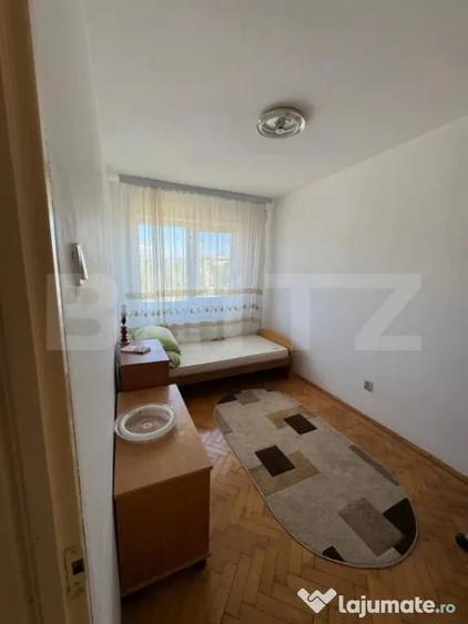 Apartament luminos cu 3 camere Moreni - 11