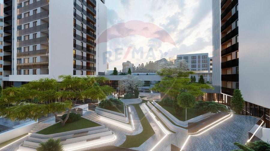 Apartament cu 4 camere decomandat în Răcădău