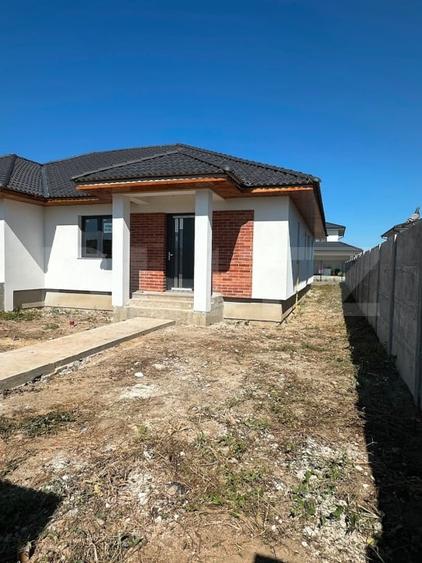 Duplex cu 3 camere cu Canalizare în Odoreu