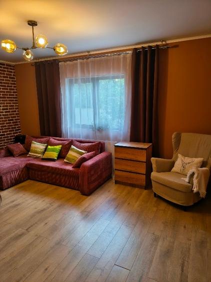 Casă individuală cu 5 camere cu Canalizare în Lumina