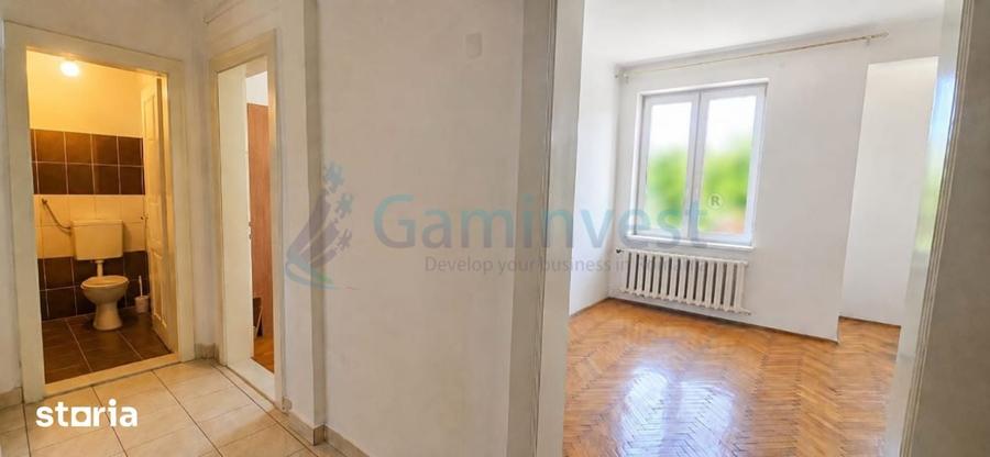 Apartament cu 3 camere decomandat în Central