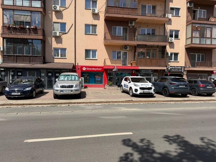 Spațiu comercial, de 110 mp, în Roșu