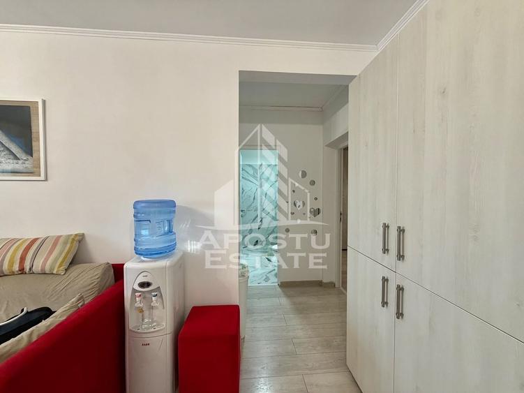 Apartament cu 3 camere semidecomandat, mobilat în Steaua