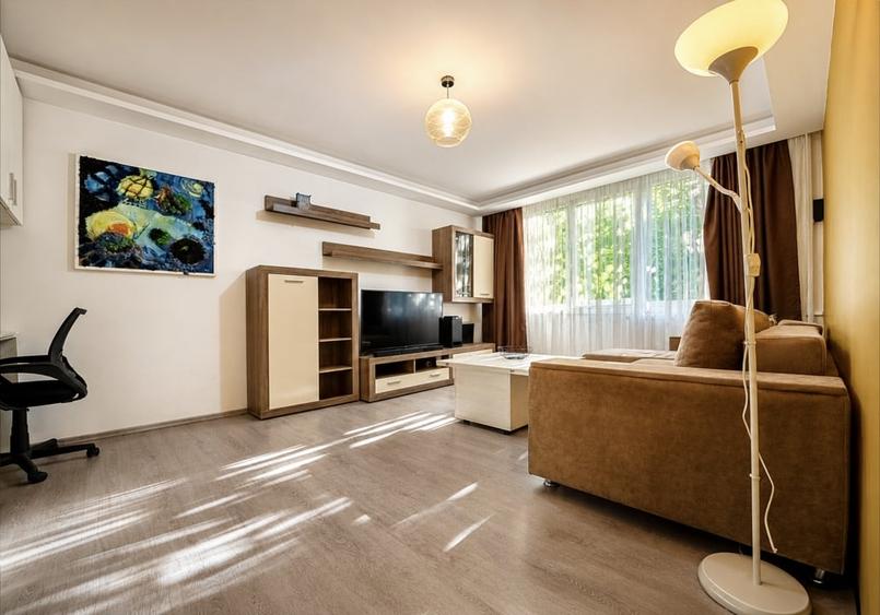 Apartament cu 3 camere decomandat, mobilat în Drumul Taberei