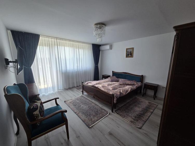 Casă individuală cu 6 camere cu Canalizare în Rediu