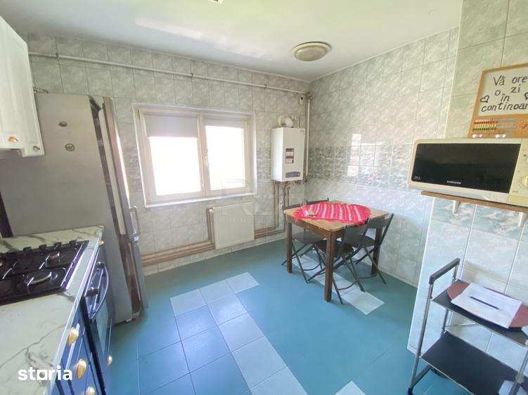 Apartament cu 3 camere decomandat în 13 Septembrie