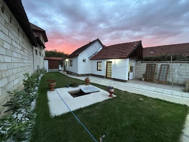 Casă cu 3 camere în Finiș