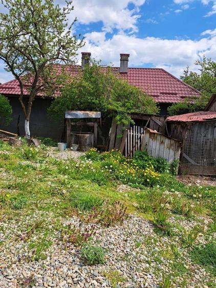 Casă cu 3 camere în Stupini