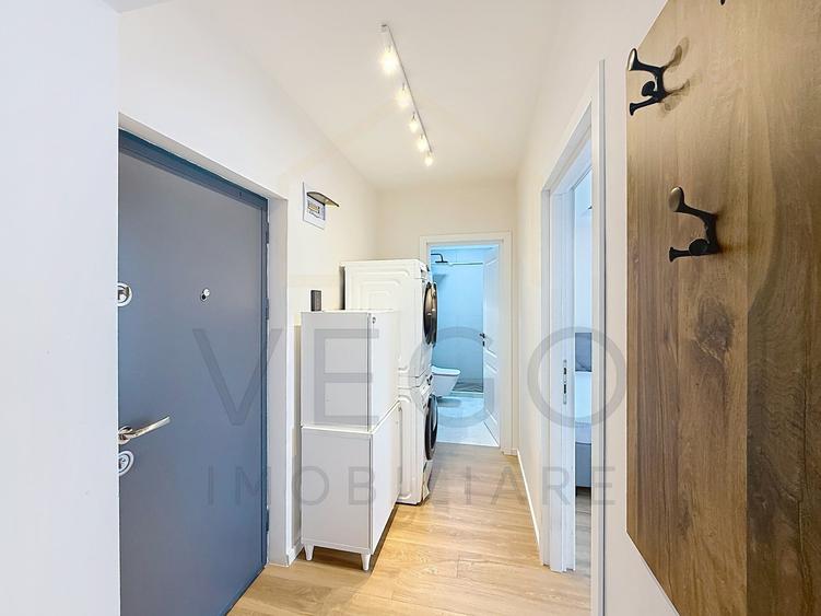 Apartament cu 2 camere semidecomandat, mobilat în Florești