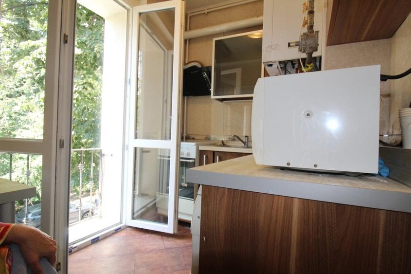 Apartament cu 2 camere decomandat, mobilat în Floreasca