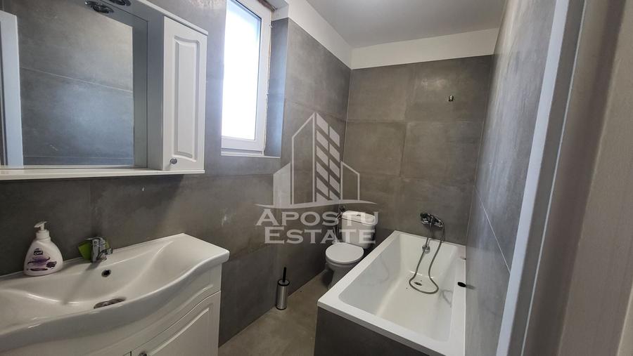 Duplex cu 4 camere cu Canalizare în Urseni