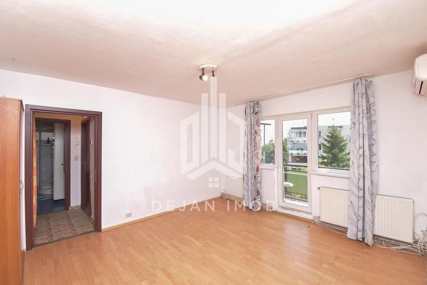 Apartament cu 2 camere semidecomandat în Simeria
